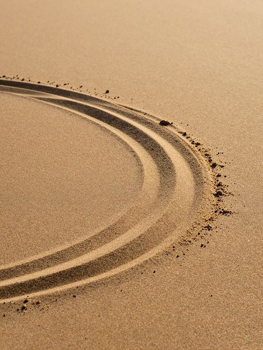 Patterns of flow in expressive movement
